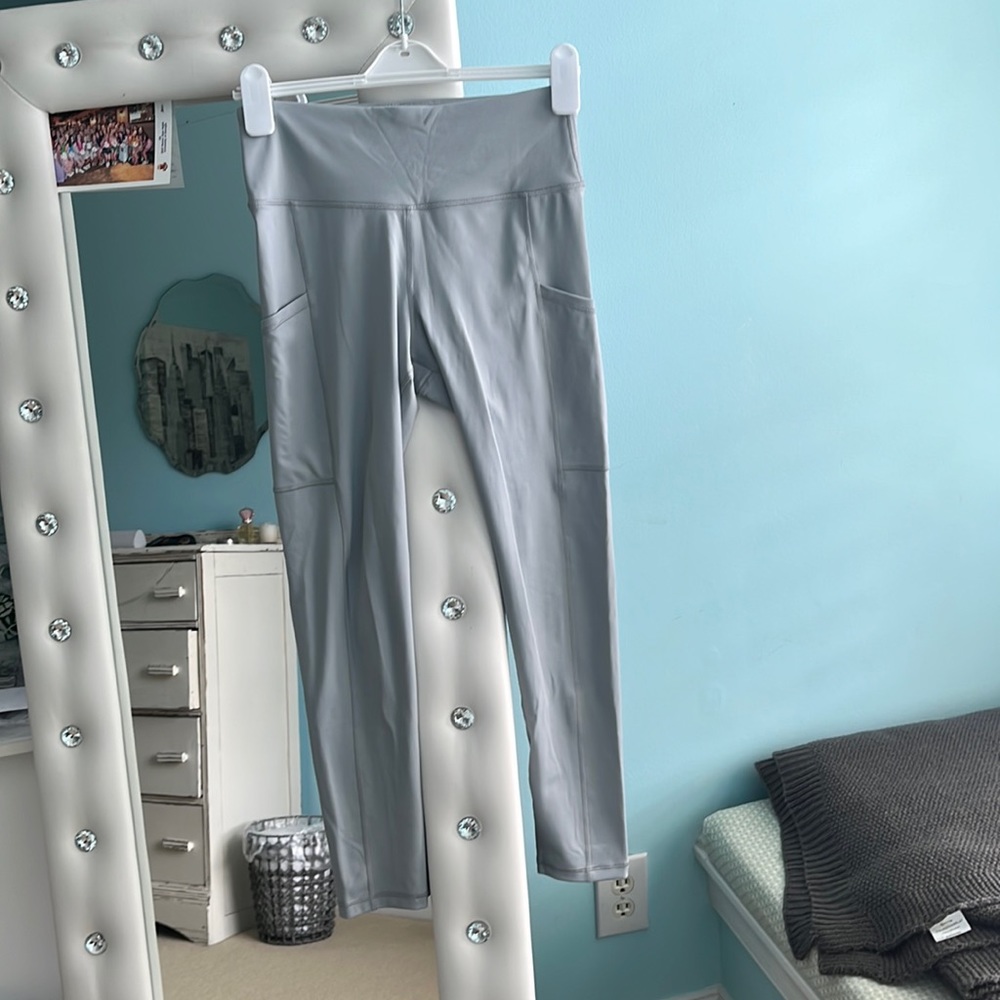 Gray Banana Republic leggings in size small